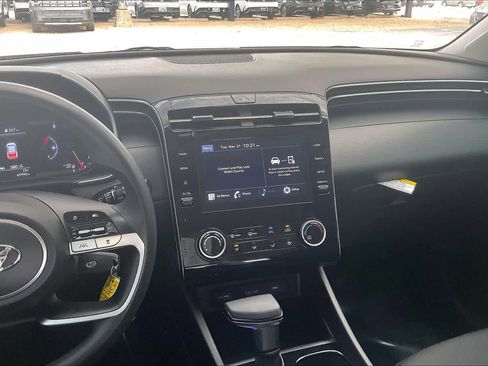 Used 2023 Hyundai Tucson SE image 7