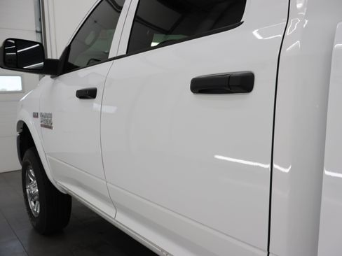 Used 2018 RAM 2500 Tradesman w/ Chrome Appearance Group AWD/4WD image 32