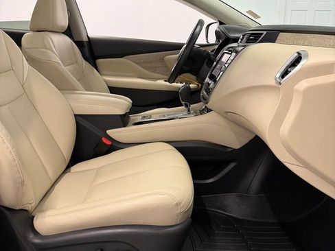 Used 2020 Nissan Murano SL w/ Moonroof Package image 17