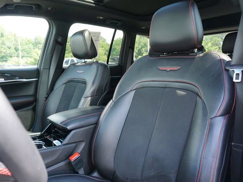 Used 2022 Jeep Grand Cherokee Trailhawk AWD/4WD image 11