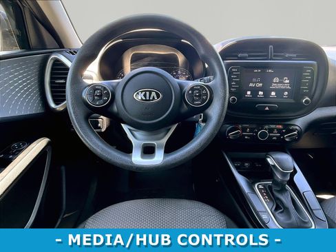 Used 2020 Kia Soul LX FWD image 8
