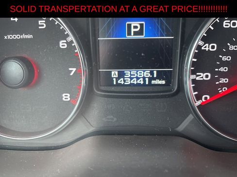 Used 2013 Subaru Outback 3.6R Limited w/ Moonroof Pkg AWD/4WD image 8