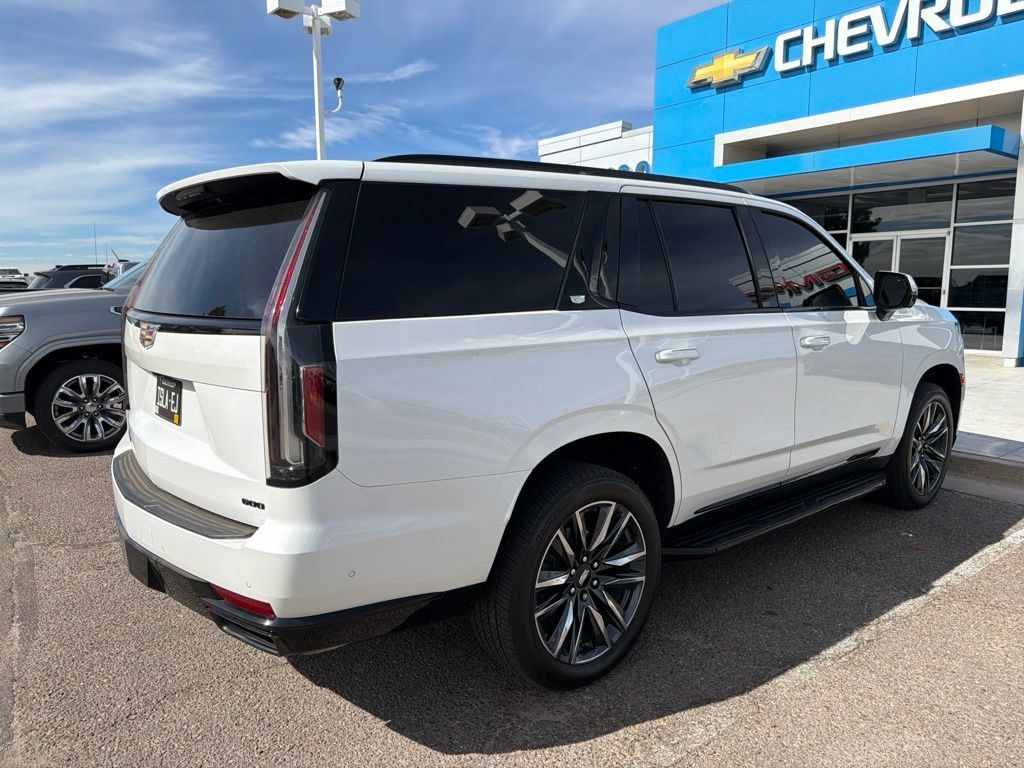 Used 2022 Cadillac Escalade Sport AWD/4WD image 3