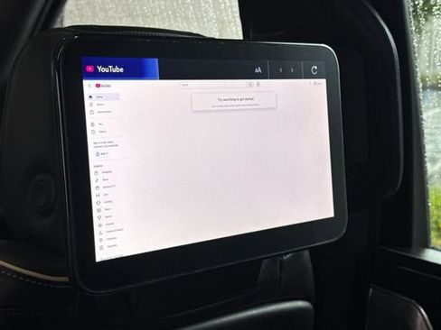 Used 2023 Cadillac Escalade ESV Sport Platinum image 15