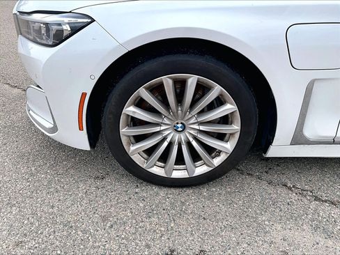 Used 2021 BMW 745e xDrive 745e xDrive image 4