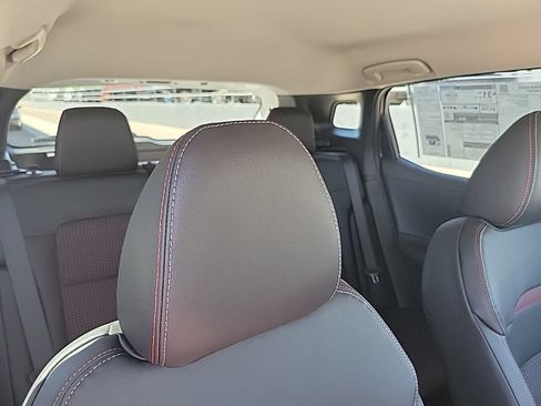 New 2025 Nissan Kicks SR FWD image 43