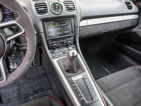 Used 2016 Porsche Cayman GT4 image 10