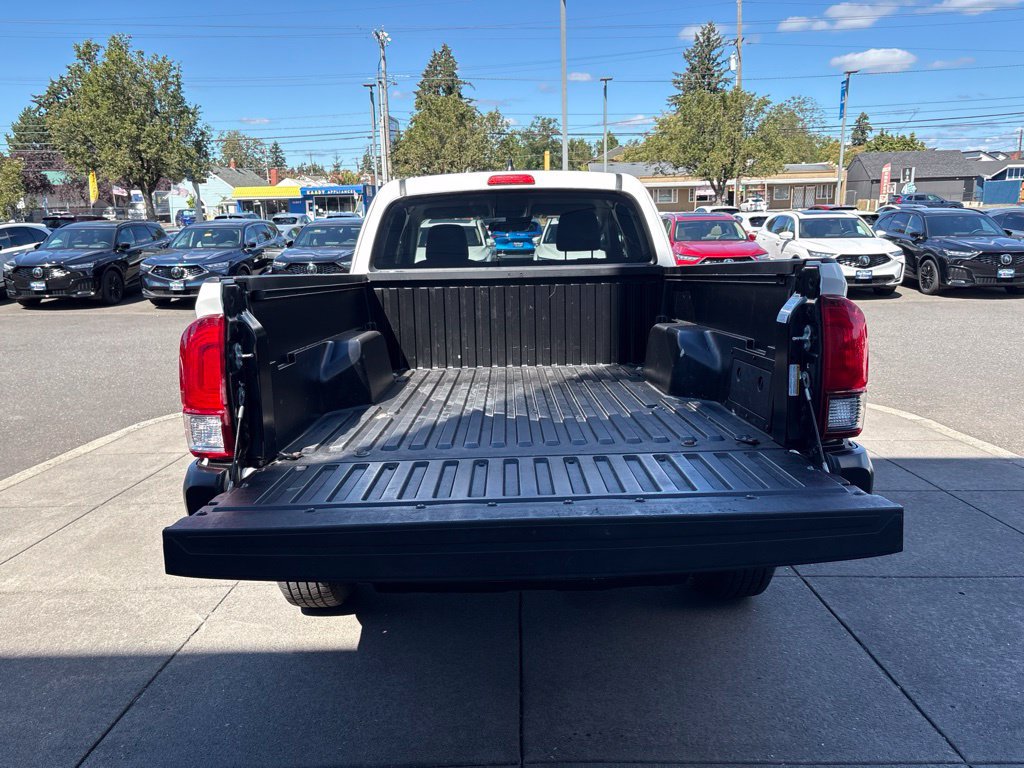 Used 2022 Toyota Tacoma SR RWD image 8