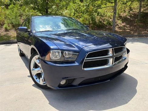 Used 2013 Dodge Charger SXT Plus RWD image 1