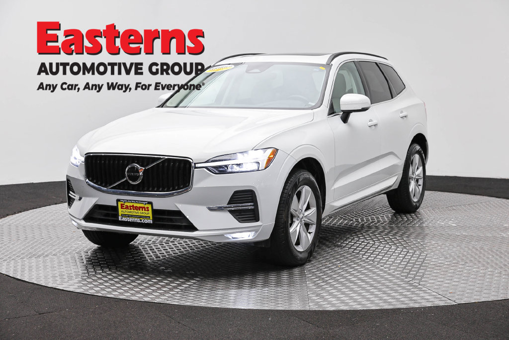 Used 2022 Volvo XC60 B5 Momentum AWD/4WD image 1