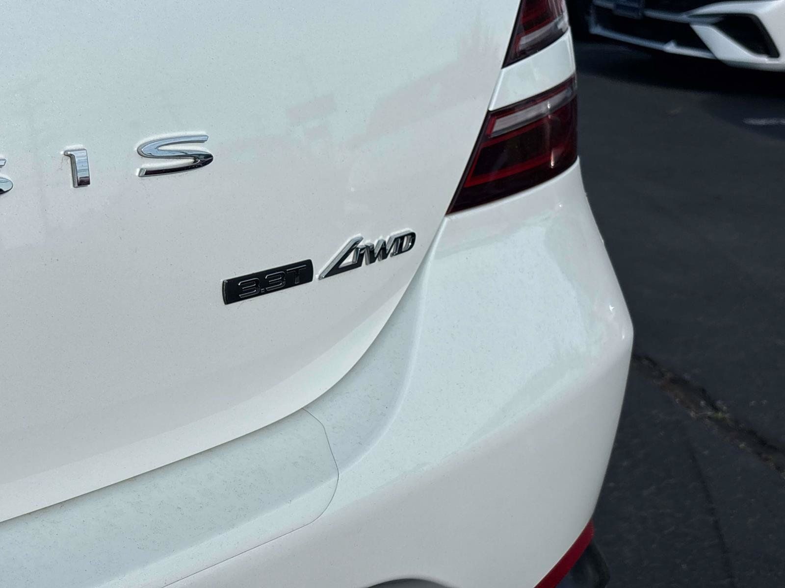 Used 2022 Genesis G70 3.3T AWD/4WD image 30