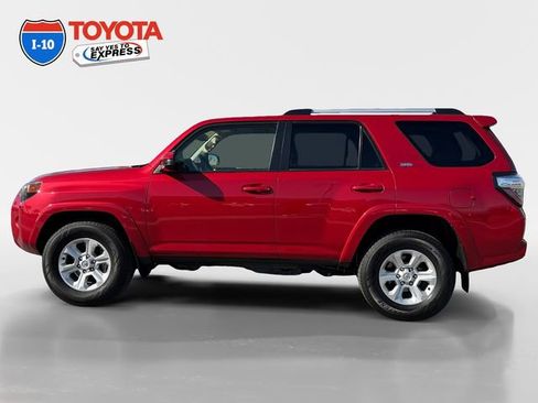 Certified 2024 Toyota 4Runner SR5 image 2