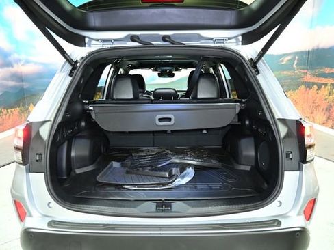 Certified 2025 Subaru Forester Limited image 44