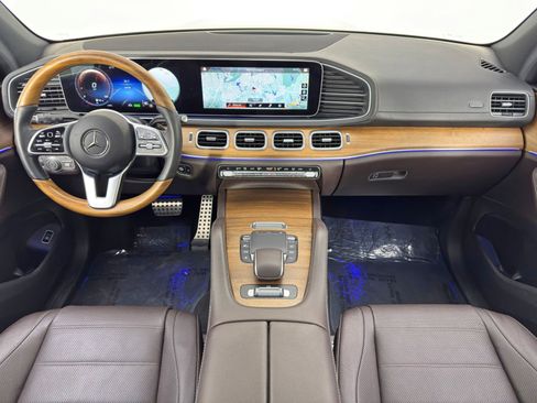 Used 2022 Mercedes-Benz GLS 450 4MATIC image 13