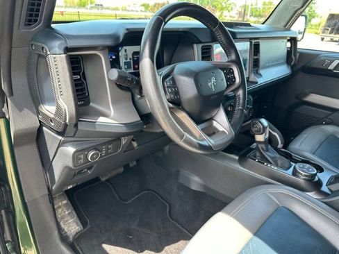 Used 2022 Ford Bronco Outer Banks AWD/4WD image 17