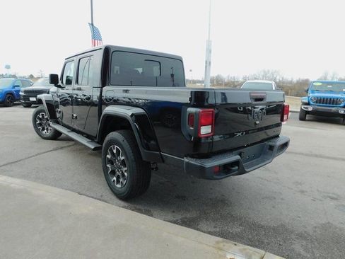 New 2026 Jeep Gladiator Sport AWD/4WD image 26