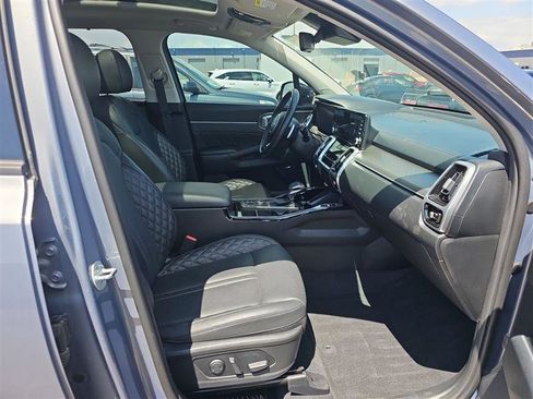 Used 2023 Kia Sorento SX AWD/4WD image 8