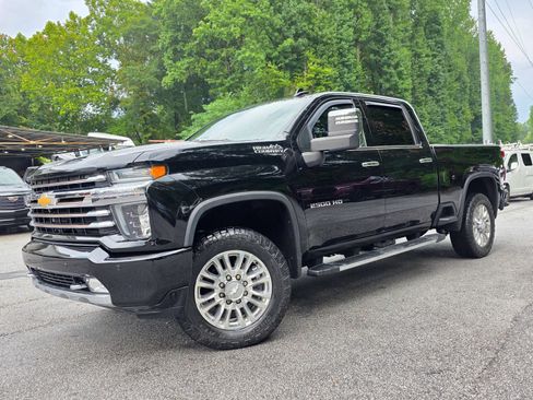 Used 2020 Chevrolet Silverado 2500 High Country w/ Z71 Off-Road Package AWD/4WD image 3