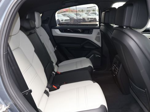 New 2026 Porsche Cayenne S AWD/4WD image 26
