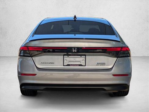 Used 2024 Honda Accord Sport image 6