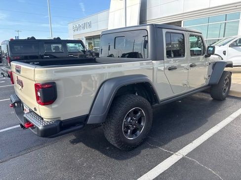Used 2022 Jeep Gladiator Rubicon w/ LED Lighting Group AWD/4WD image 4