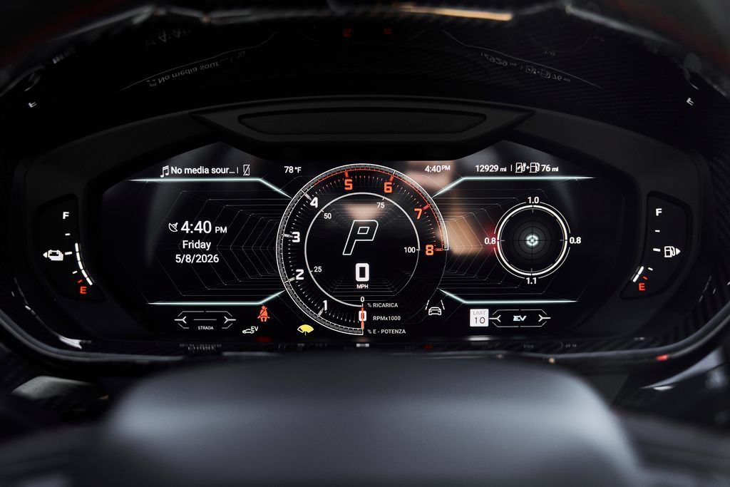 Used 2025 Lamborghini Urus SE AWD/4WD image 62