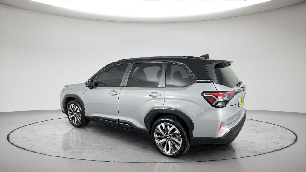 Used 2025 Subaru Forester Touring AWD/4WD image 11