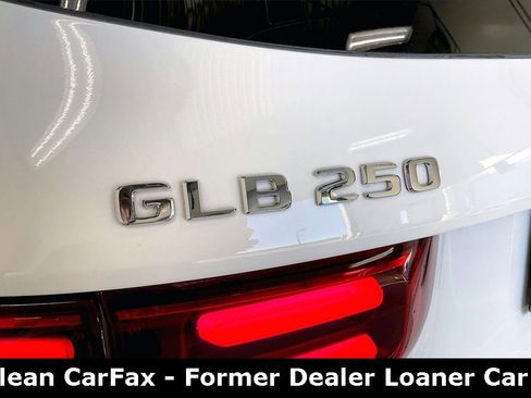 Used 2025 Mercedes-Benz GLB 250 image 9