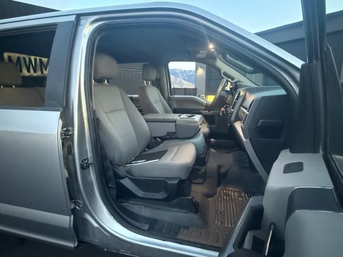 Used 2020 Ford F250 XLT image 11