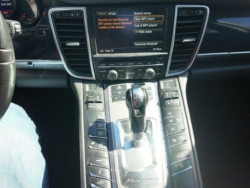 Used 2013 Porsche Panamera 4 image 13