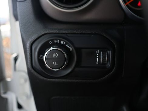 Used 2023 Jeep Gladiator Sport AWD/4WD image 23
