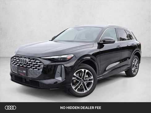 Certified 2025 Audi Q5 Premium w/ Convenience Package AWD/4WD image 1