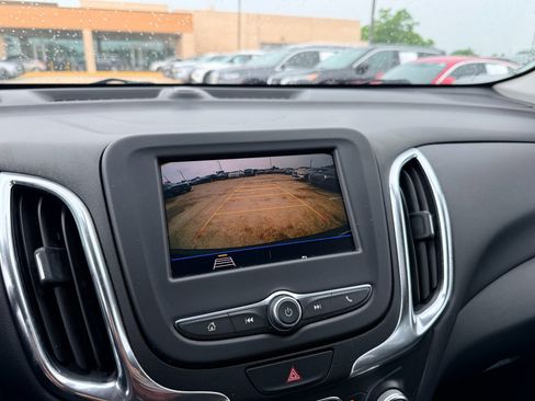 Used 2021 Chevrolet Equinox LT FWD image 20