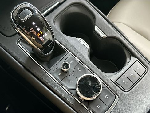 Used 2023 Cadillac XT4 Luxury w/ Driver Awareness Package image 16