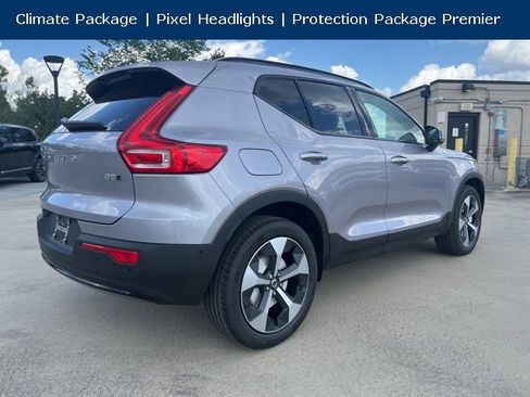 New 2026 Volvo XC40 B5 Plus w/ Protection Package Premier image 7