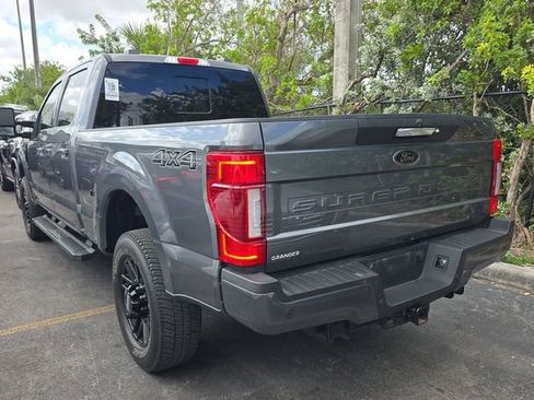 Used 2022 Ford F250 Lariat w/ Black Appearance Package AWD/4WD image 3