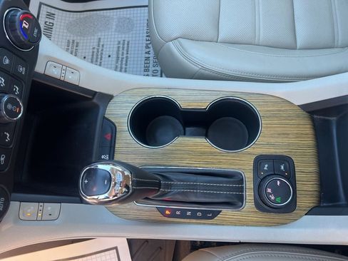 Used 2018 GMC Acadia Denali w/ Technology Package image 39