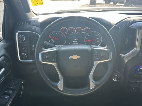 Used 2021 Chevrolet Silverado 1500 LT w/ Convenience Package II AWD/4WD image 24