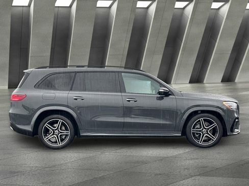 New 2026 Mercedes-Benz GLS 450 4MATIC image 3