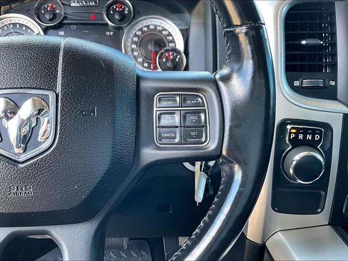 Used 2020 RAM 1500 Classic SLT w/ Luxury Group RWD image 20