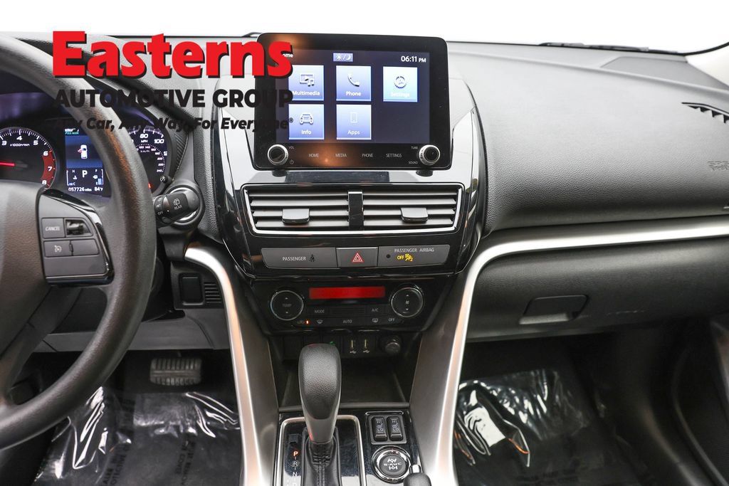 Used 2024 Mitsubishi Eclipse Cross LE AWD/4WD image 12