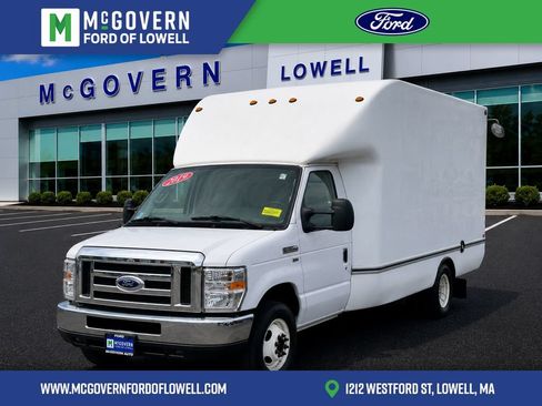 Used 2019 Ford E-350 and Econoline 350 Super Duty RWD image 1