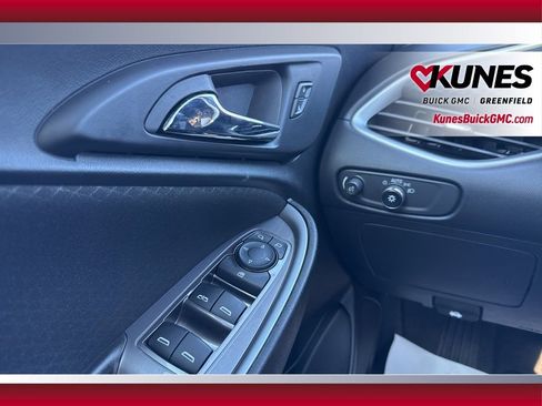 Used 2023 Chevrolet Malibu LT image 21