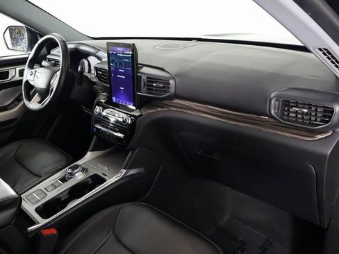 Used 2023 Ford Explorer Limited w/ Limited Technology Package image 9