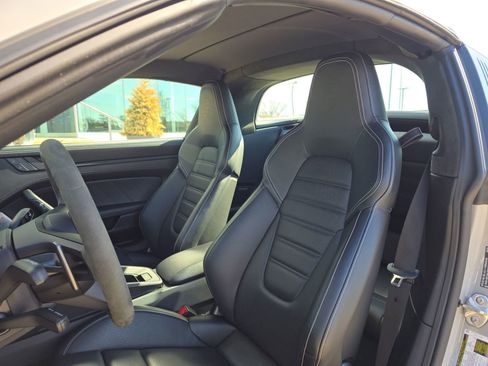 Used 2022 Porsche 911 Targa 4 GTS image 5