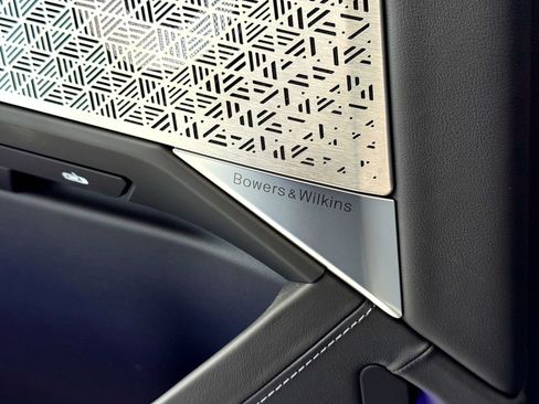 Used 2024 BMW 760i xDrive image 25