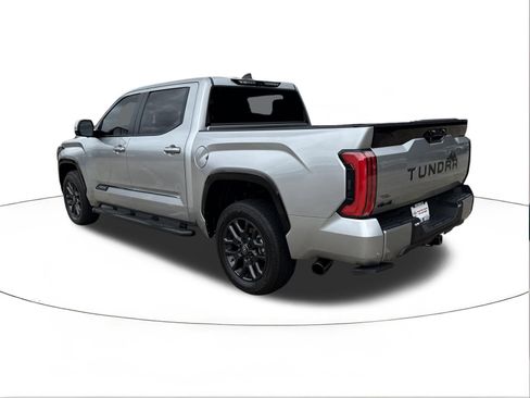 Used 2025 Toyota Tundra Platinum AWD/4WD image 5