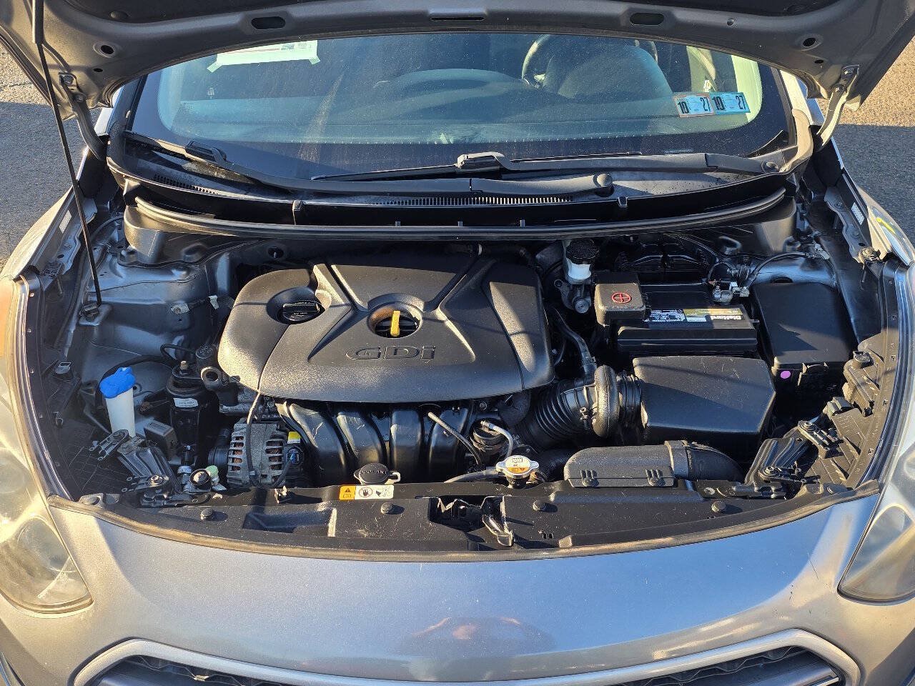Used 2017 Hyundai Elantra GT FWD image 21