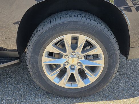 New 2026 Chevrolet Suburban Premier w/ Sun And Tow Package image 41