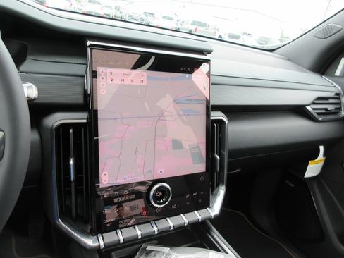 New 2027 GMC Acadia AT4 AWD/4WD image 18